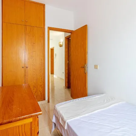 Guelfo Fuerteventura Airport * פוארטו דל רוסריו