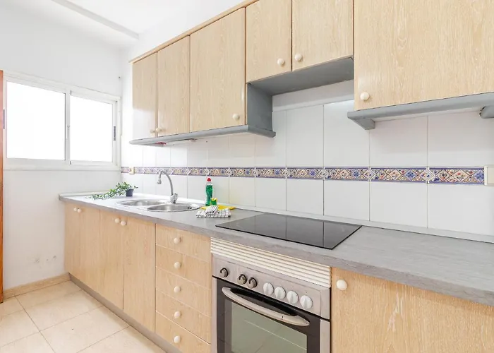 Guelfo Fuerteventura Airport *